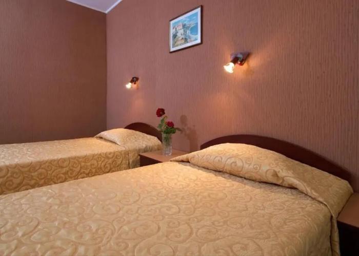 Kris Hotel