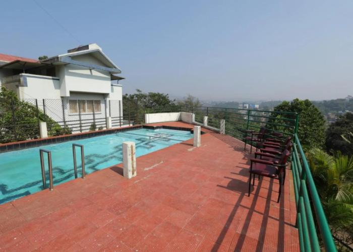 Sunrise Hill Resort
