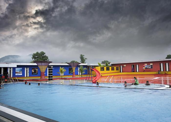007 Universe Resort