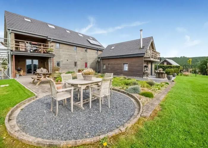 Comfortable and Spacious Apartment With Cosy Terrace and Fabulous View