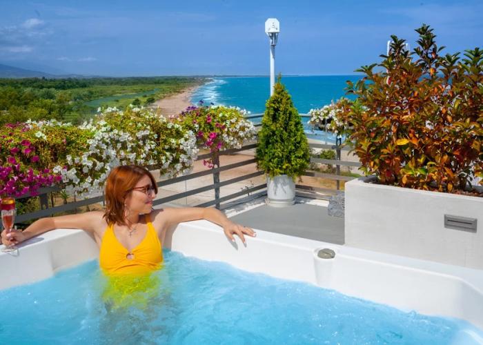 Panorama Suites & Spa Adults Only Hotel