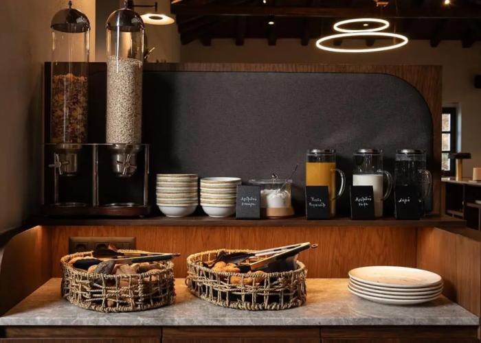 Unedo All Seasons Hotel