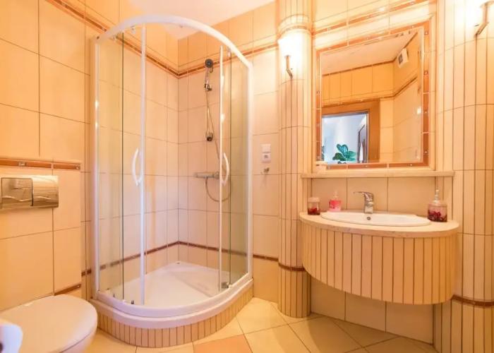 Motelik Mister