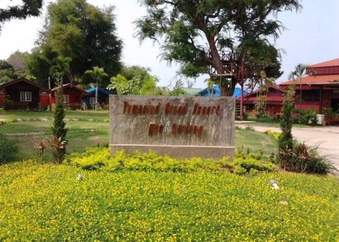 Tamarind Grand Resort Mae Sariang
