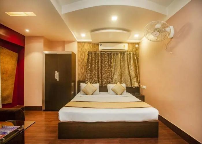 Sundaram Palace