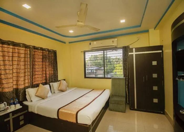 Sundaram Palace