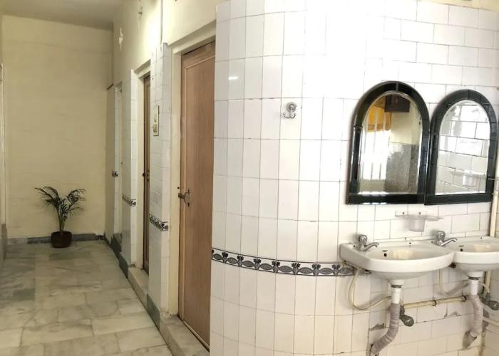 Hotel Saluja