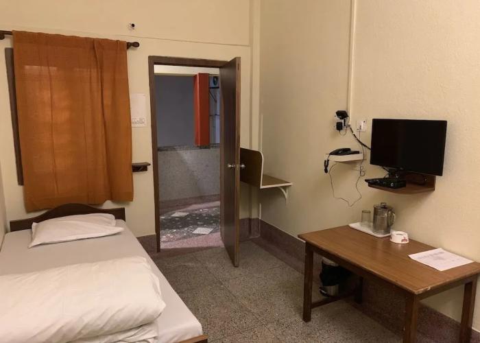 Hotel Saluja