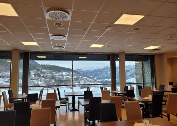 Hotel Dombåstun