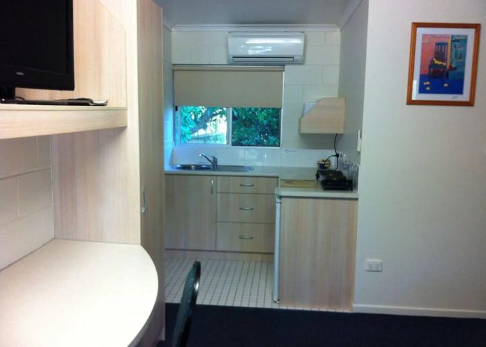 Mango Tree Motel