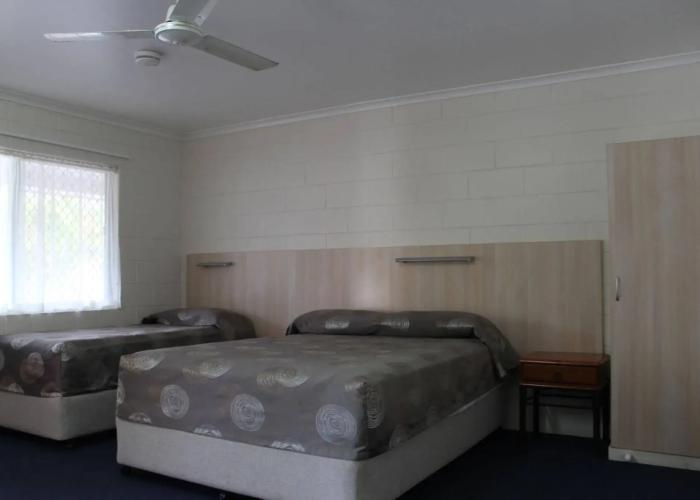 Mango Tree Motel