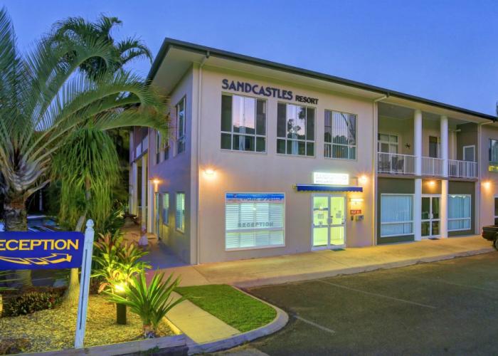 Sandcastles 1770 Motel & Resort