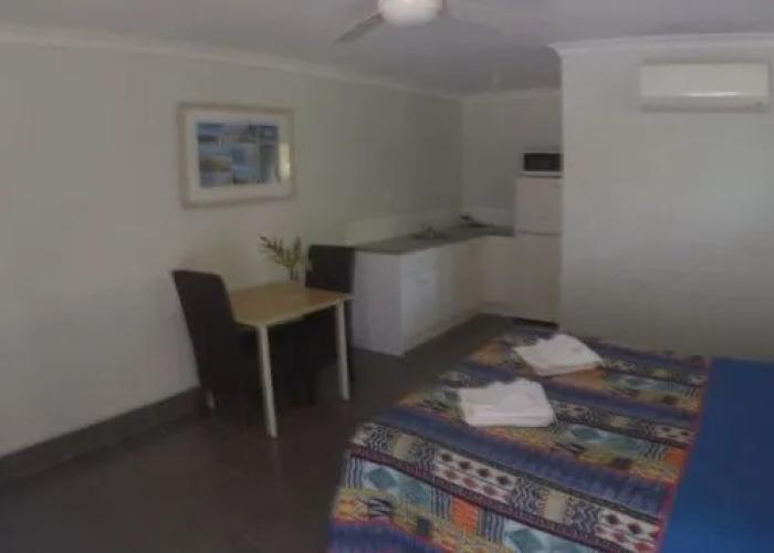 Agnes Palms Beachside Apartments