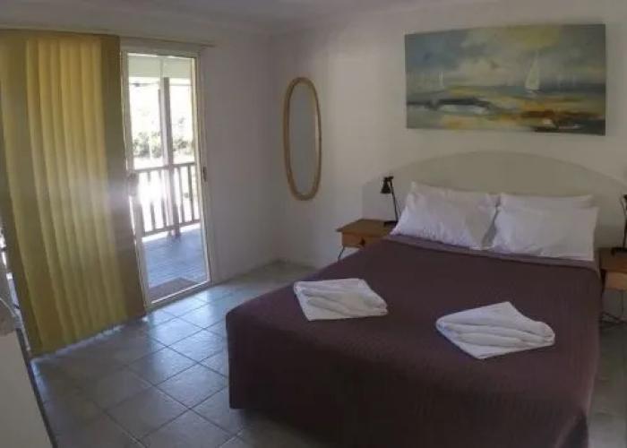 Agnes Palms Beachside Apartments