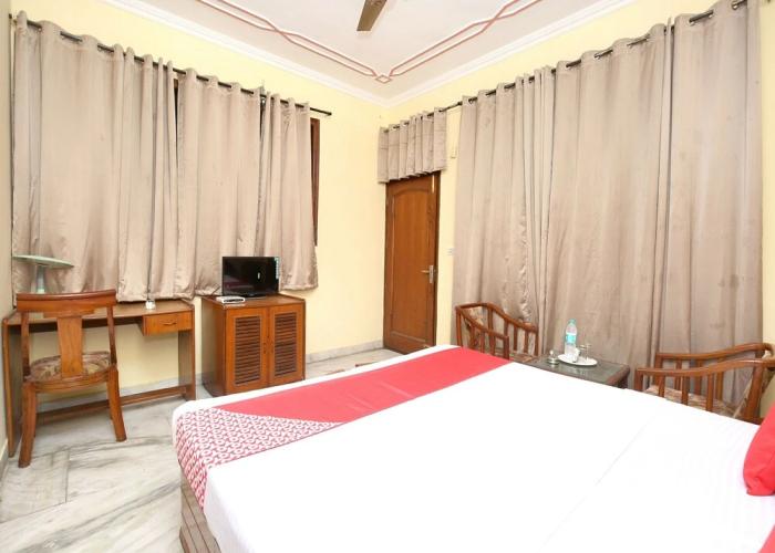 OYO 14754 Hotel ashish