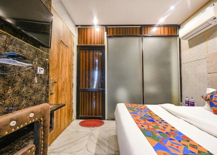 Fabhotel The Dreams