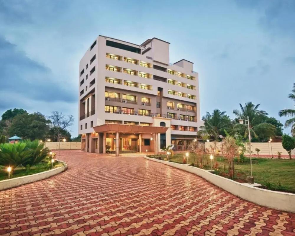 фото Sterling Karwar