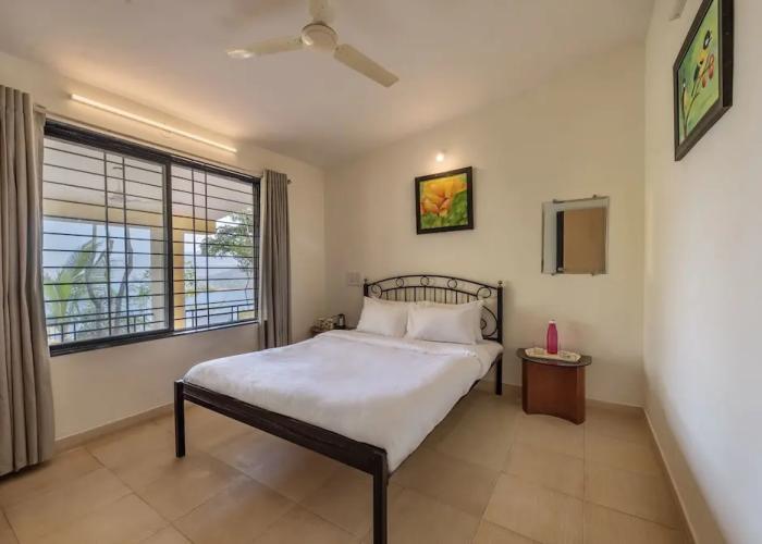 CosmicStays Countryside Panorama-Lakeview Bungalow