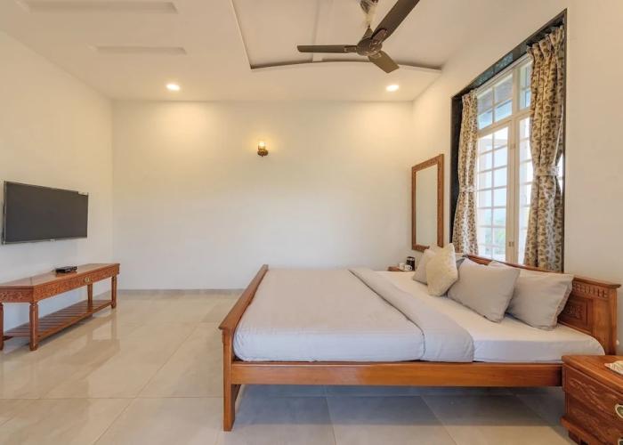 CosmicStays Ekantam - Mountain View Villa near Pune