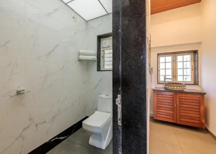 CosmicStays Ekantam - Mountain View Villa near Pune