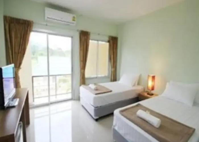 Palm Hill Resort