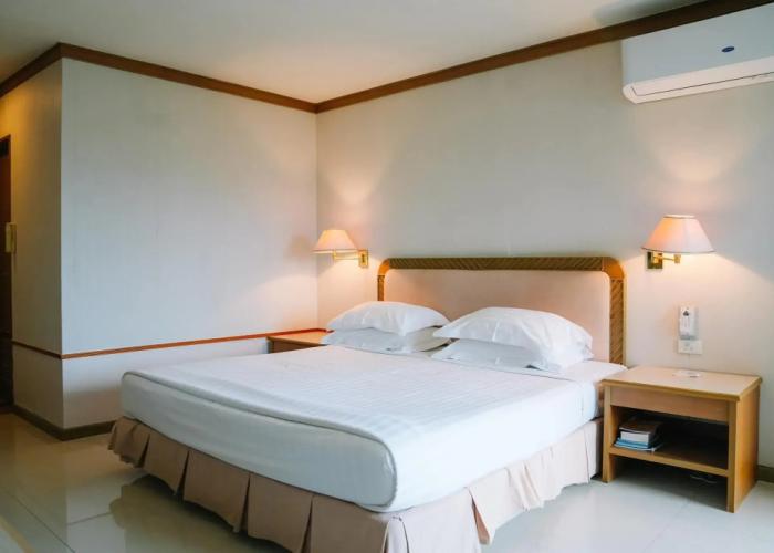 Khanom Golden Beach Hotel