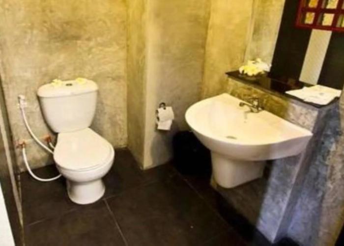 B Square Hotel