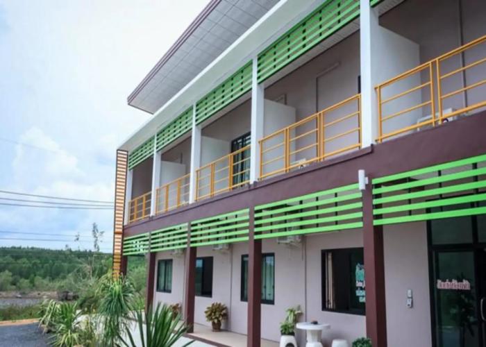 Chaison Hill Resort Khanom