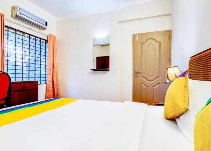 Itsy Hotels Ammu Regency