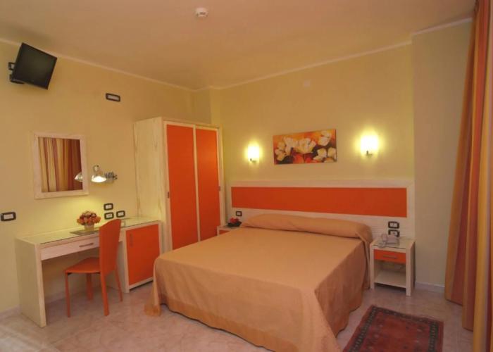 Hotel Cristal Eboli