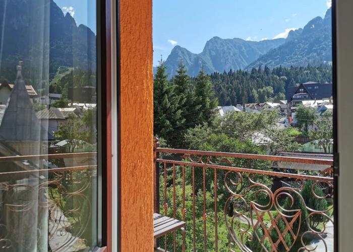 Iri Busteni Hotel