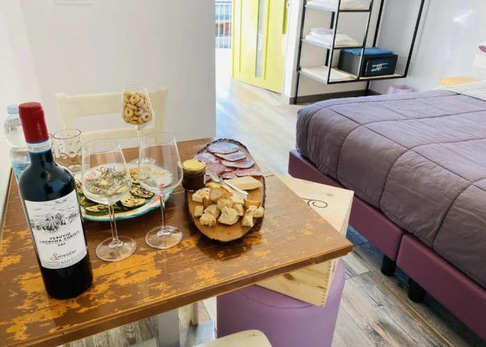 Vesuvio Inn Bed & Wine Experience