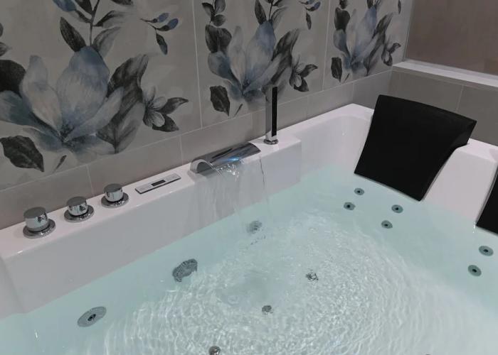 Slopes Suites and Spa