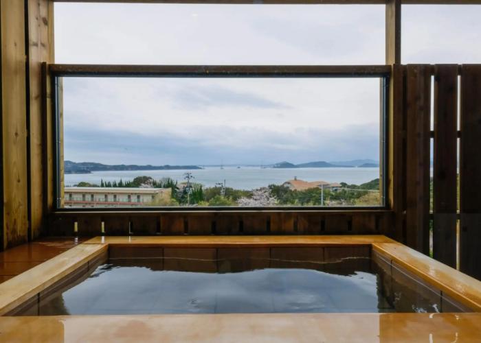 Awaji Island Uzushio Onsen Umemaru