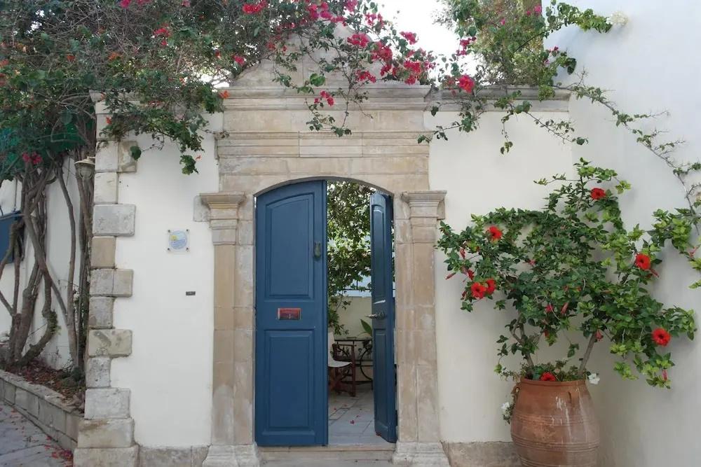 фото Villa Kynthia