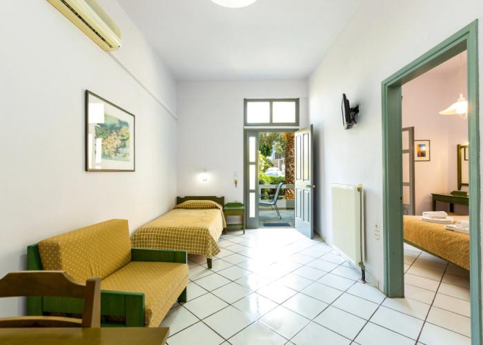 Philoxenia Apartments