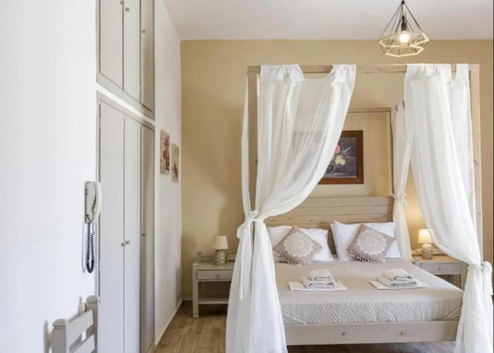 Kasteli Studios & Apartments