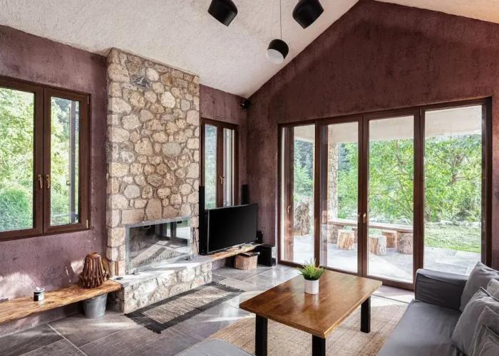 Hidden Stone Chalet