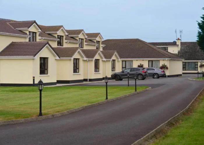 Hillview House