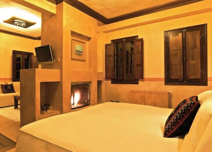 Katogi Averoff Hotel & Winery
