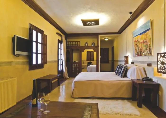 Katogi Averoff Hotel & Winery