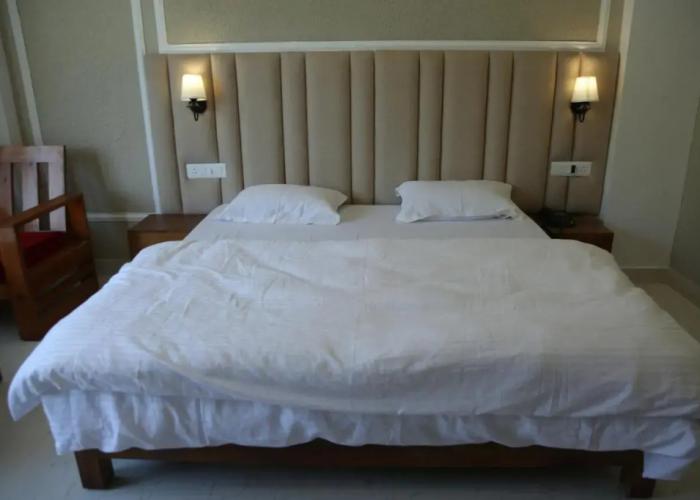 Raja Ji Hotels