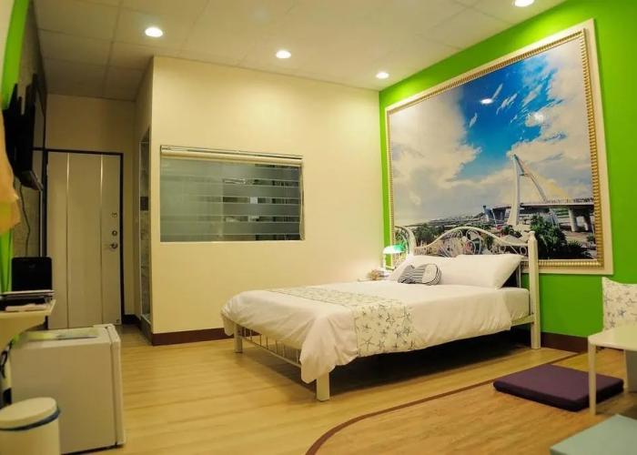 Meet Happiness B&B