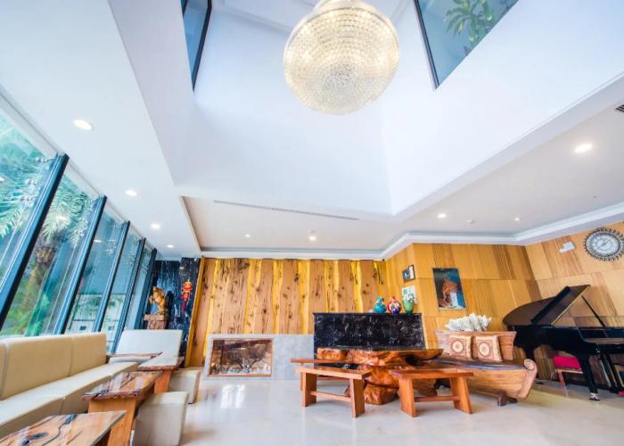 Oceanic Pearl Resort