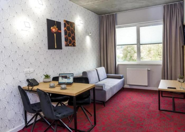 Hotel 107