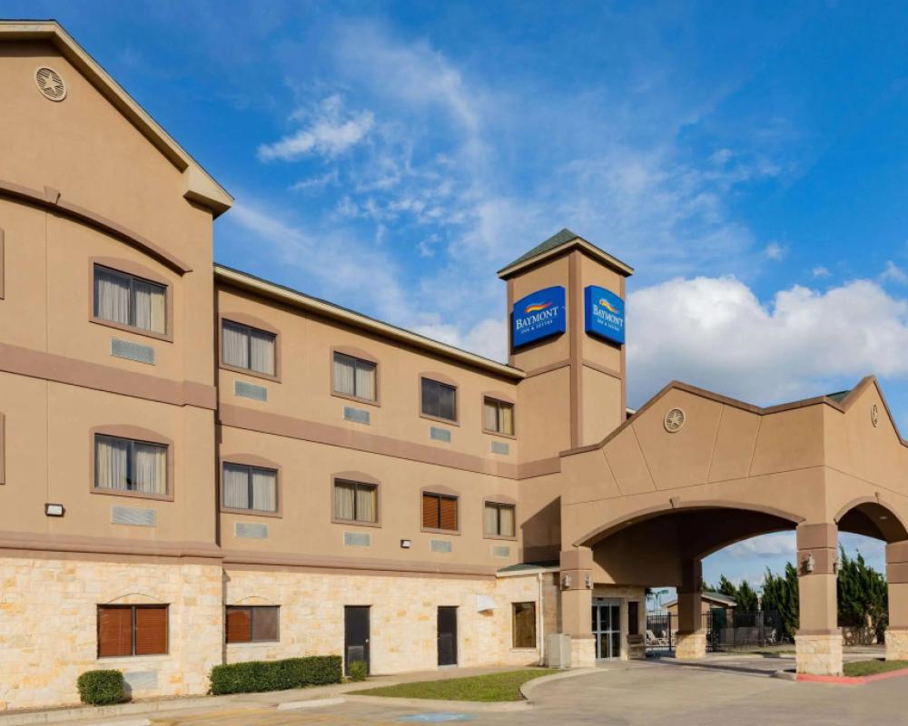 Baymont by Wyndham Cuero