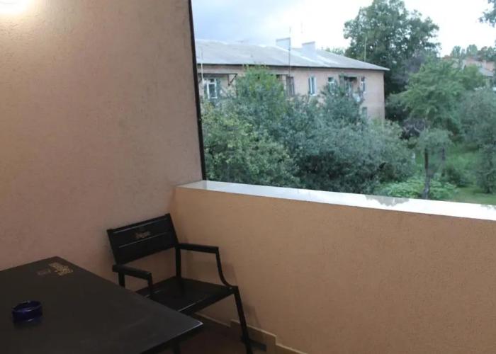Non-Stop Hotel