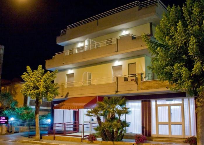 Hotel Mediterraneo