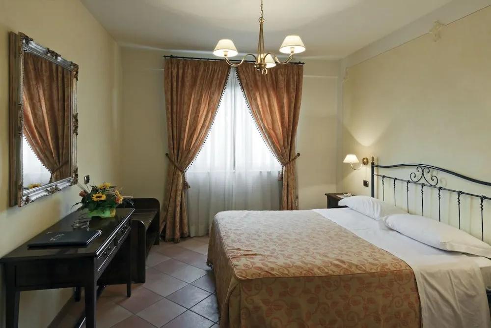 фото Hotel Villa Luigi