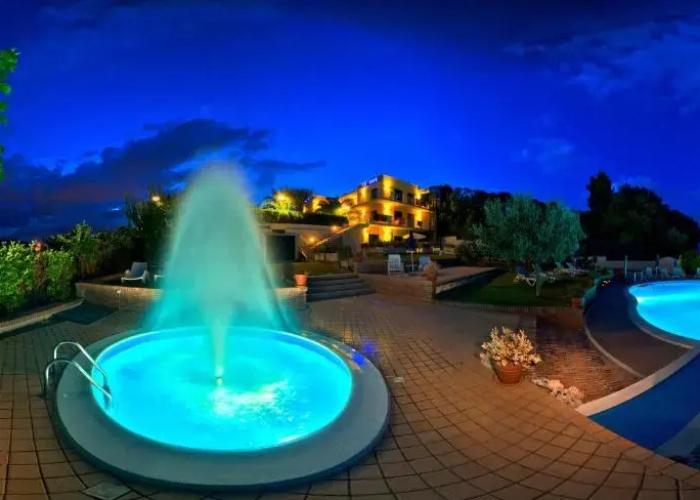 Hotel Le Cave